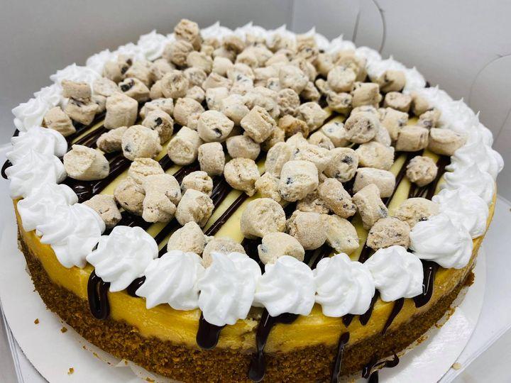 9 inch Cheesecake - Specialty - Chocolate Chip Cookie Dough image